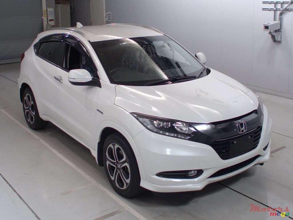 2015' Honda HR-V Vezel photo #3
