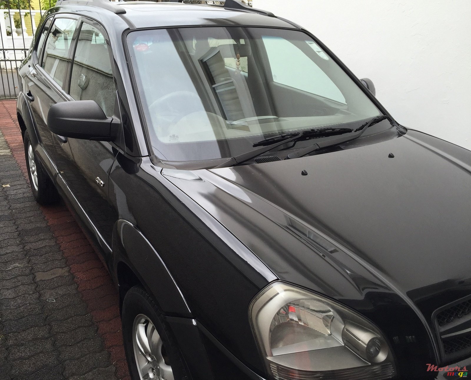 2008' Hyundai Tucson photo #1