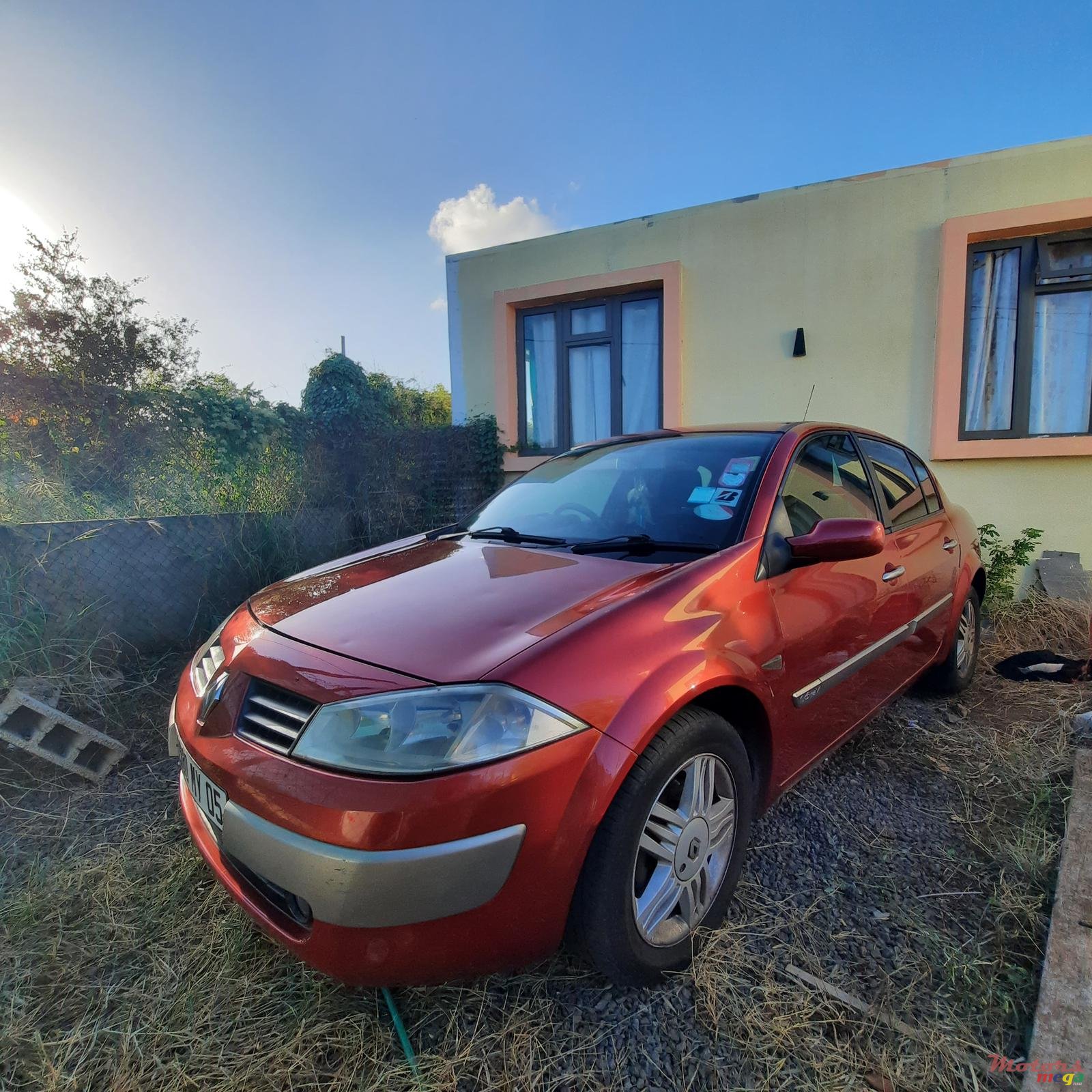 2005' Renault Megane photo #2