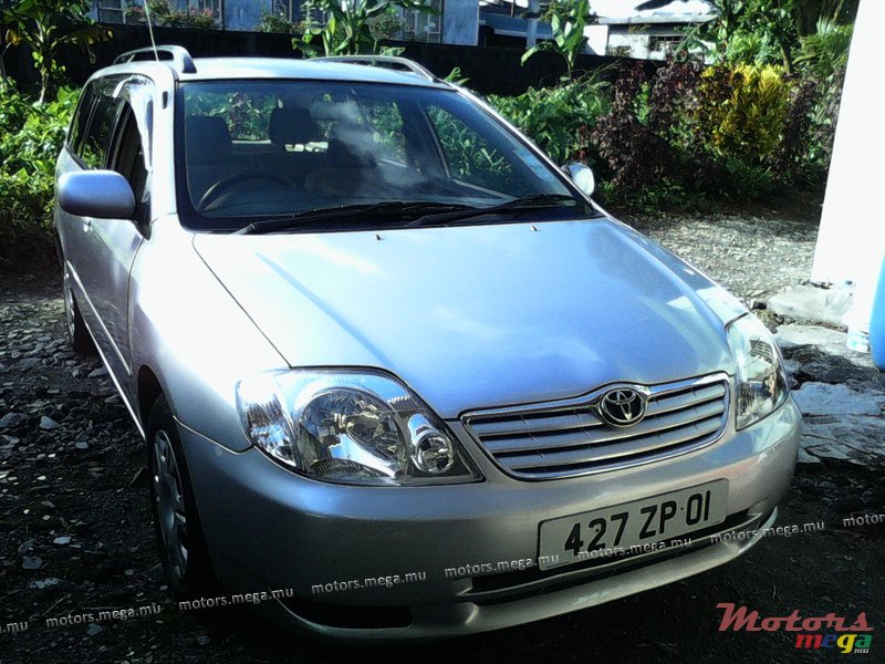 2001' Toyota FIELDER photo #3