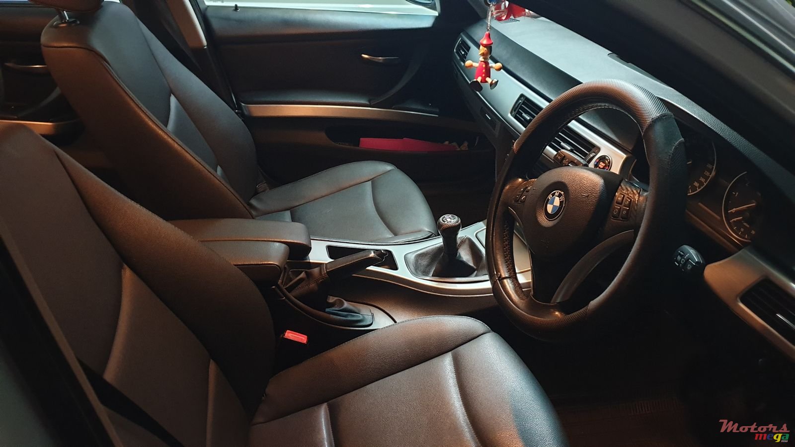 2009' BMW 316 photo #6