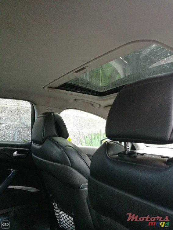 2010' Citroen C5 Exclusive photo #3