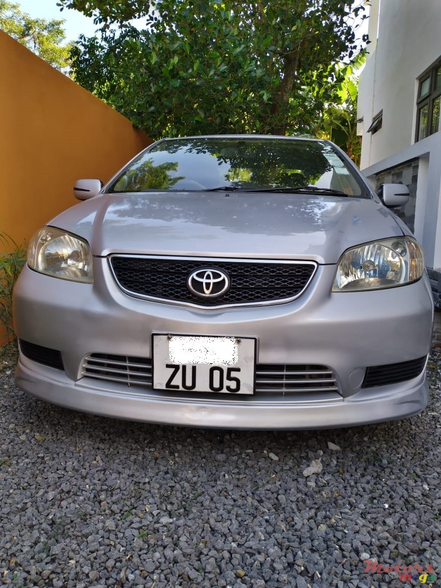 2005' Toyota photo #2