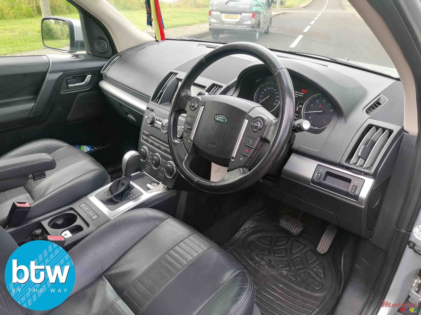 2013' Land Rover Freelander photo #6