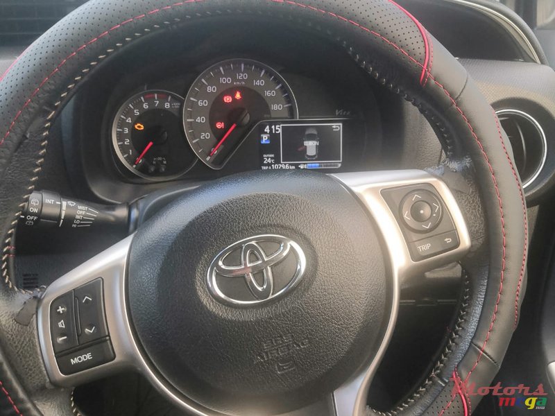 2015' Toyota Vitz Limited Edition photo #3