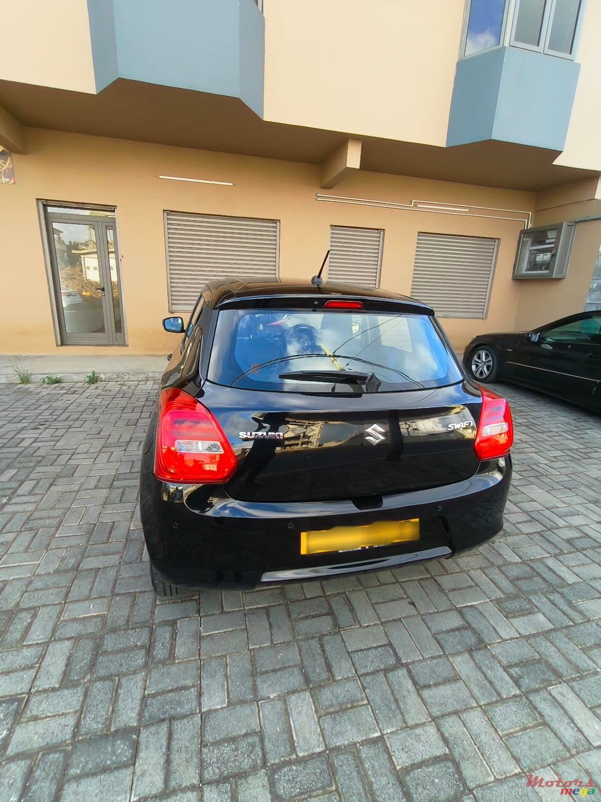 2023' Suzuki Swift photo #2