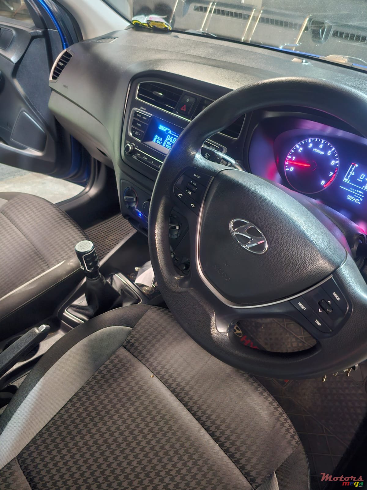 2020' Hyundai i20 photo #5