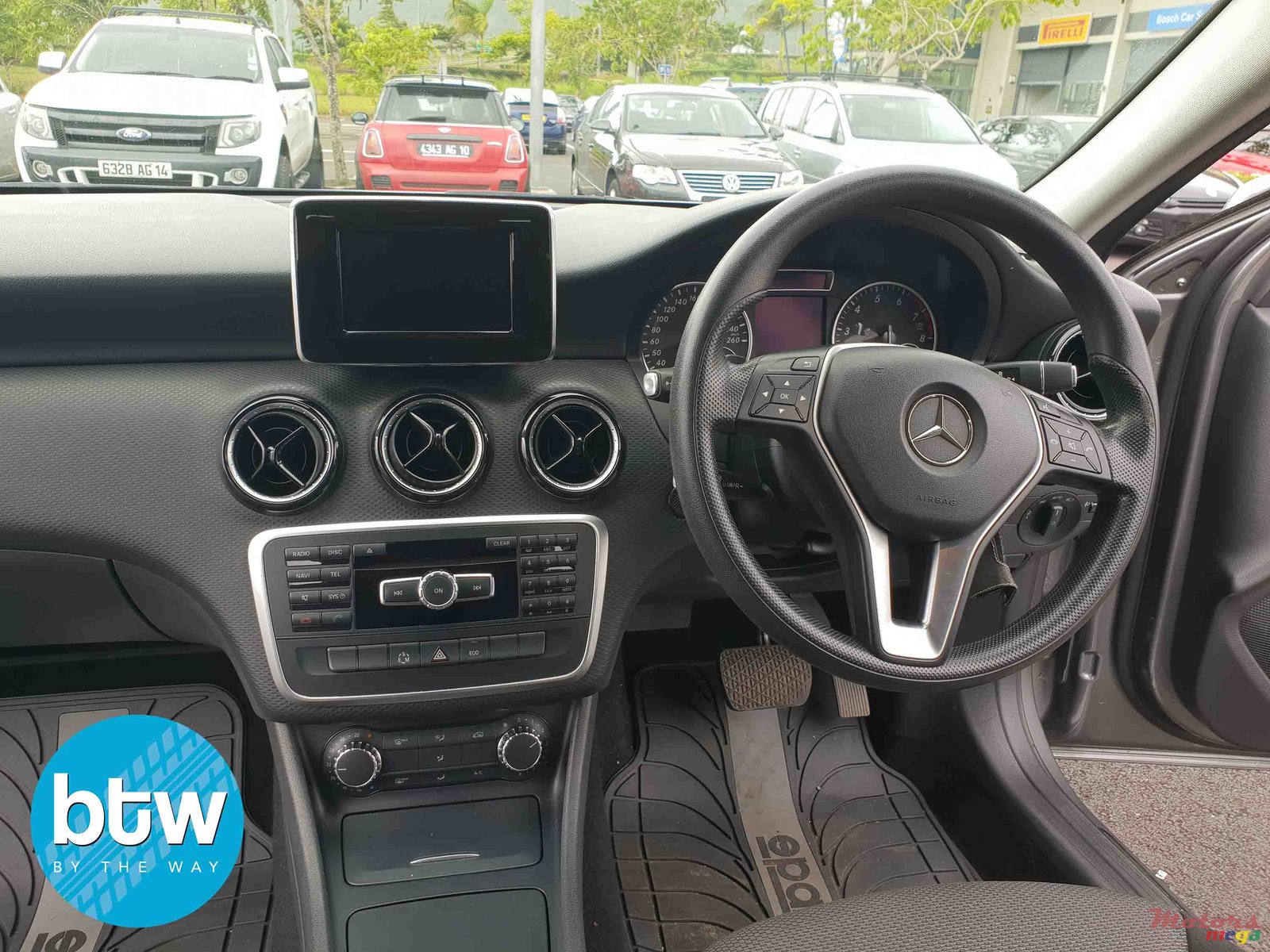 2013' Mercedes-Benz A 200 photo #7