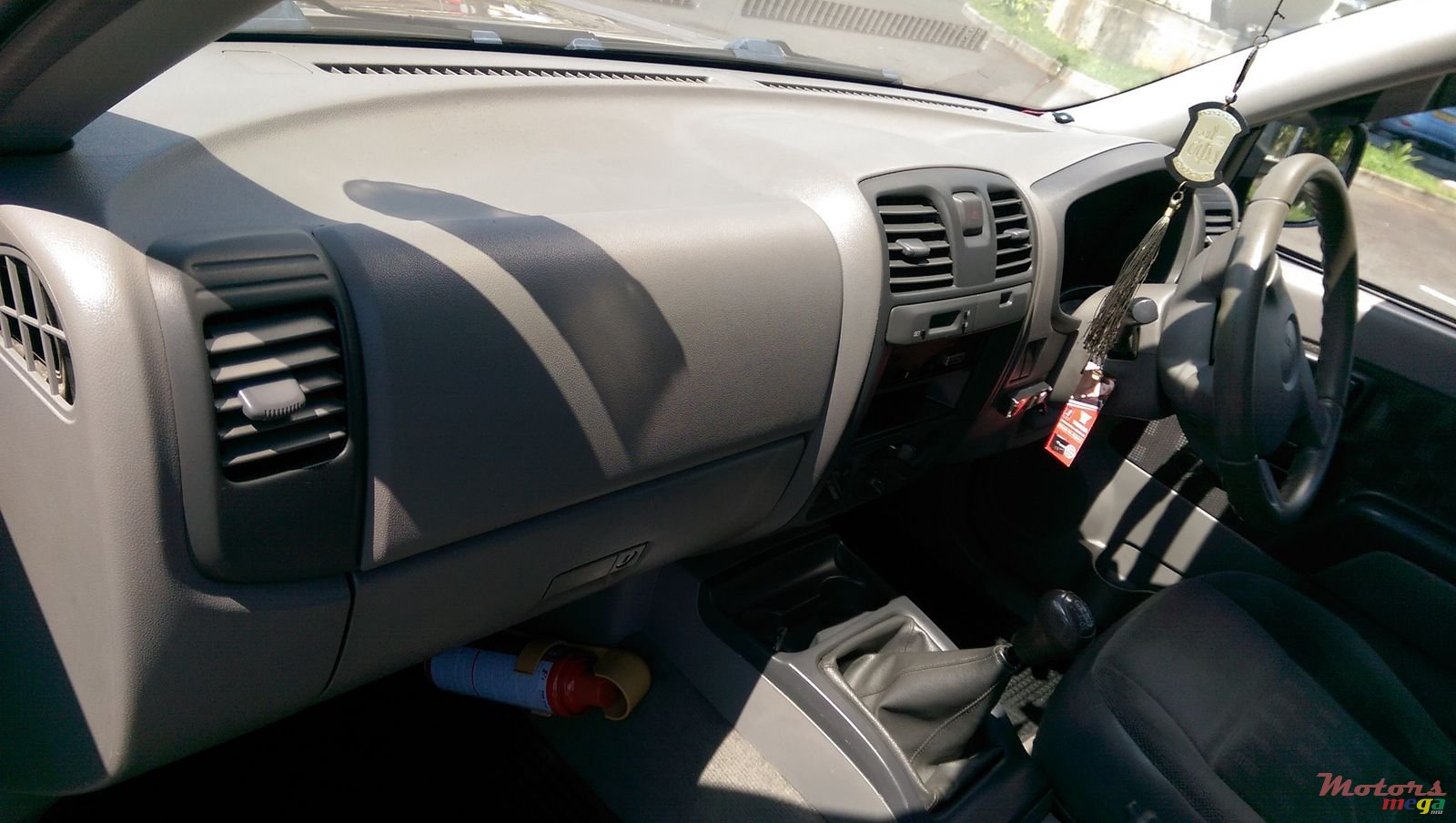 2004' Isuzu D-Max photo #6