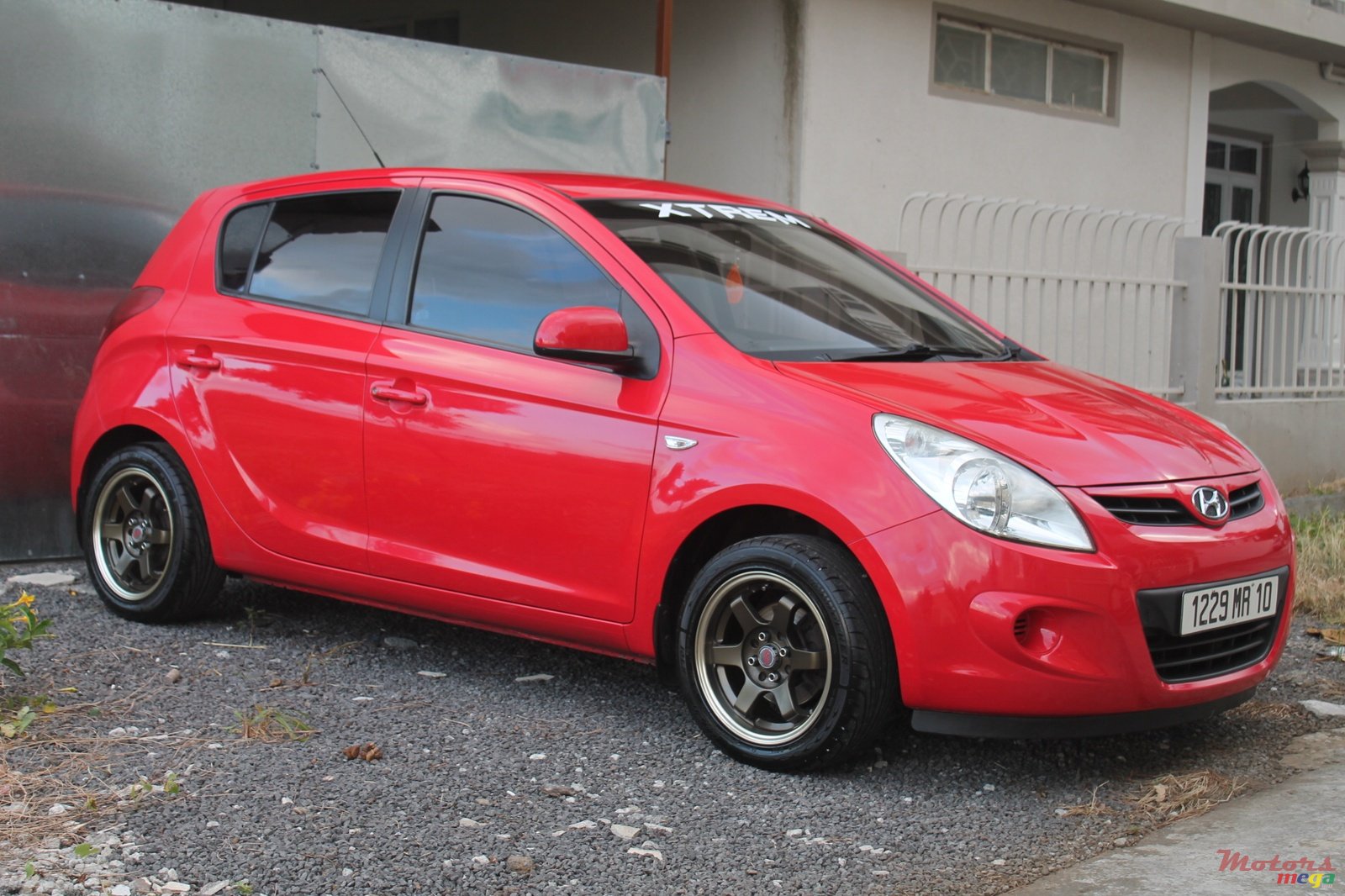 2010' Hyundai i20 photo #1