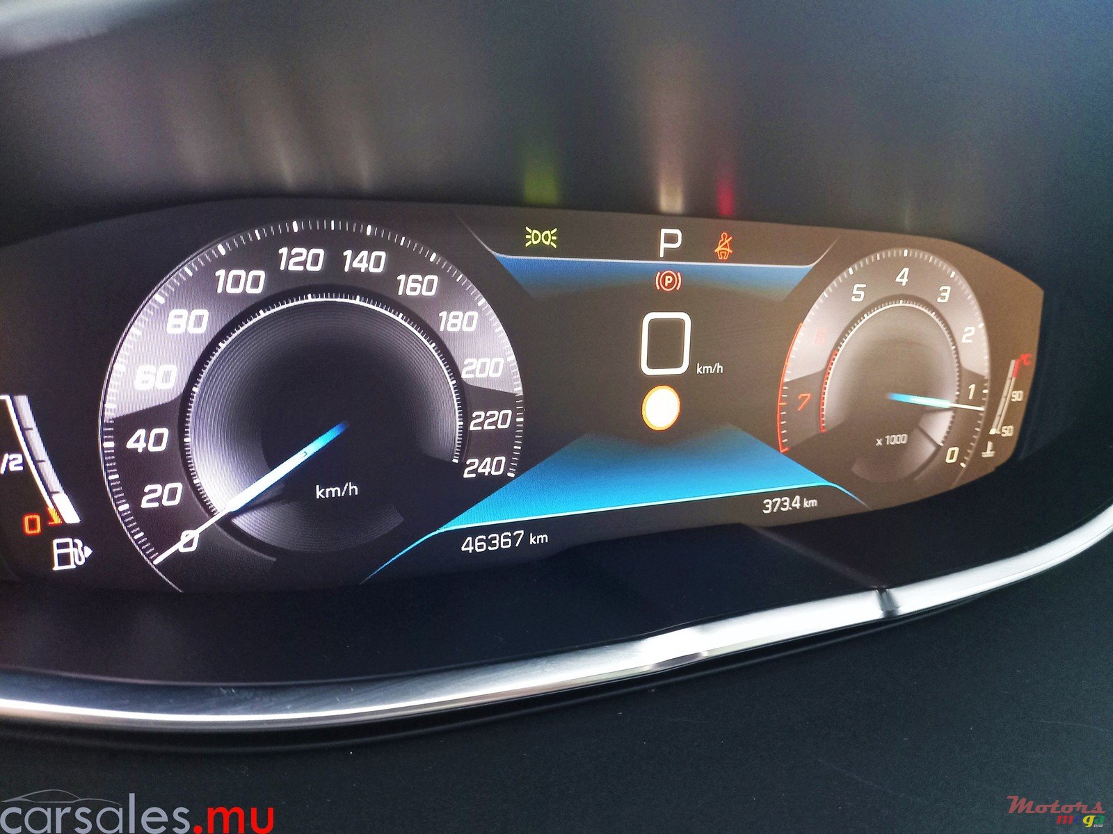 2020' Peugeot 3008 1.2 Puretech photo #5