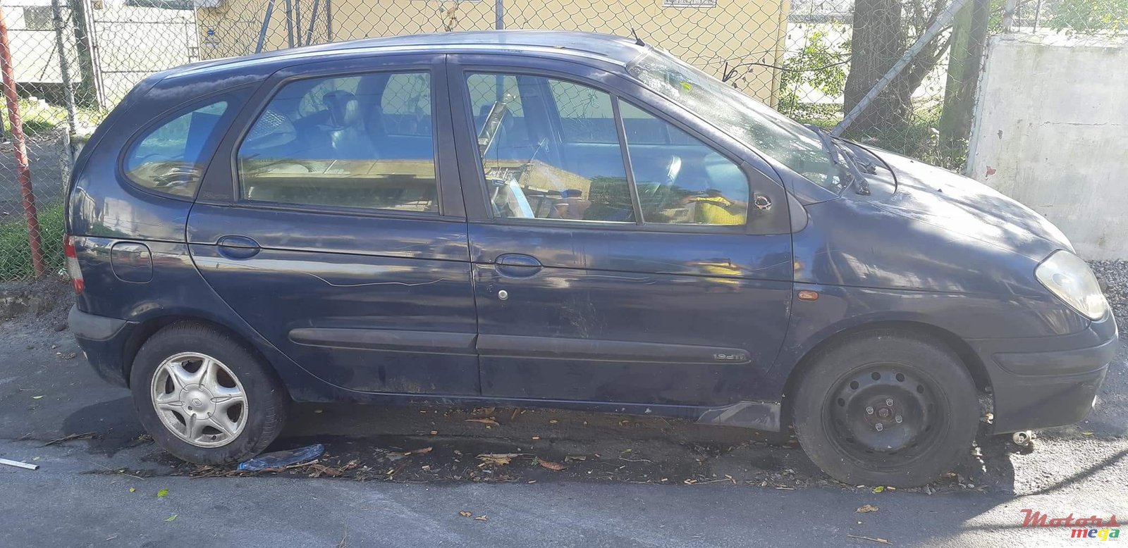 2000' Renault Scenic photo #2