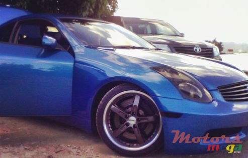 2005' Nissan Skyline photo #2