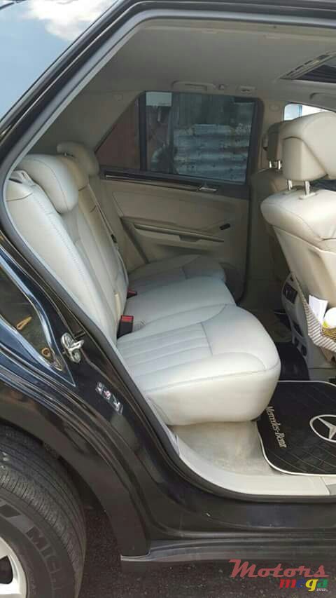 2005' Mercedes-Benz photo #2