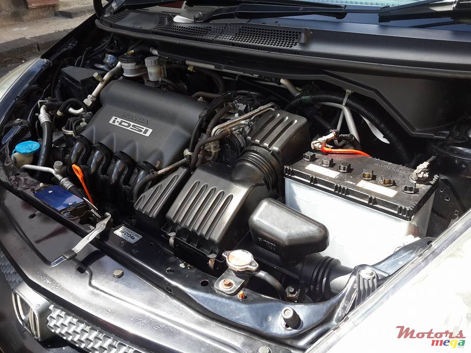 2008' Honda Jazz photo #2