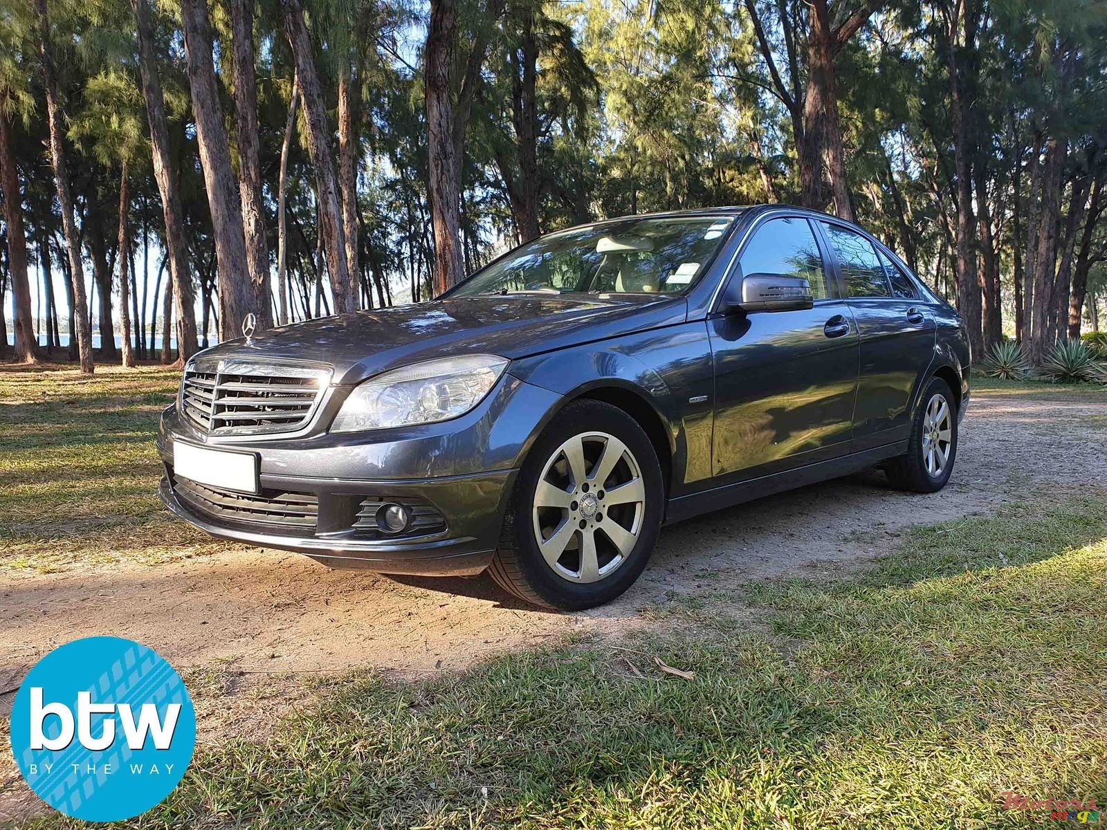 2010' Mercedes-Benz C-Class 180 photo #3
