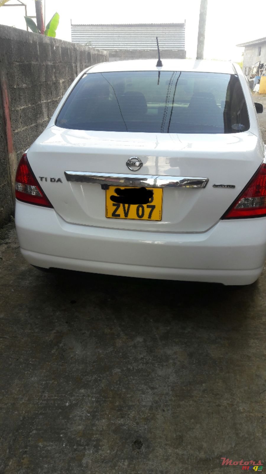 2007' Nissan Tiida photo #2