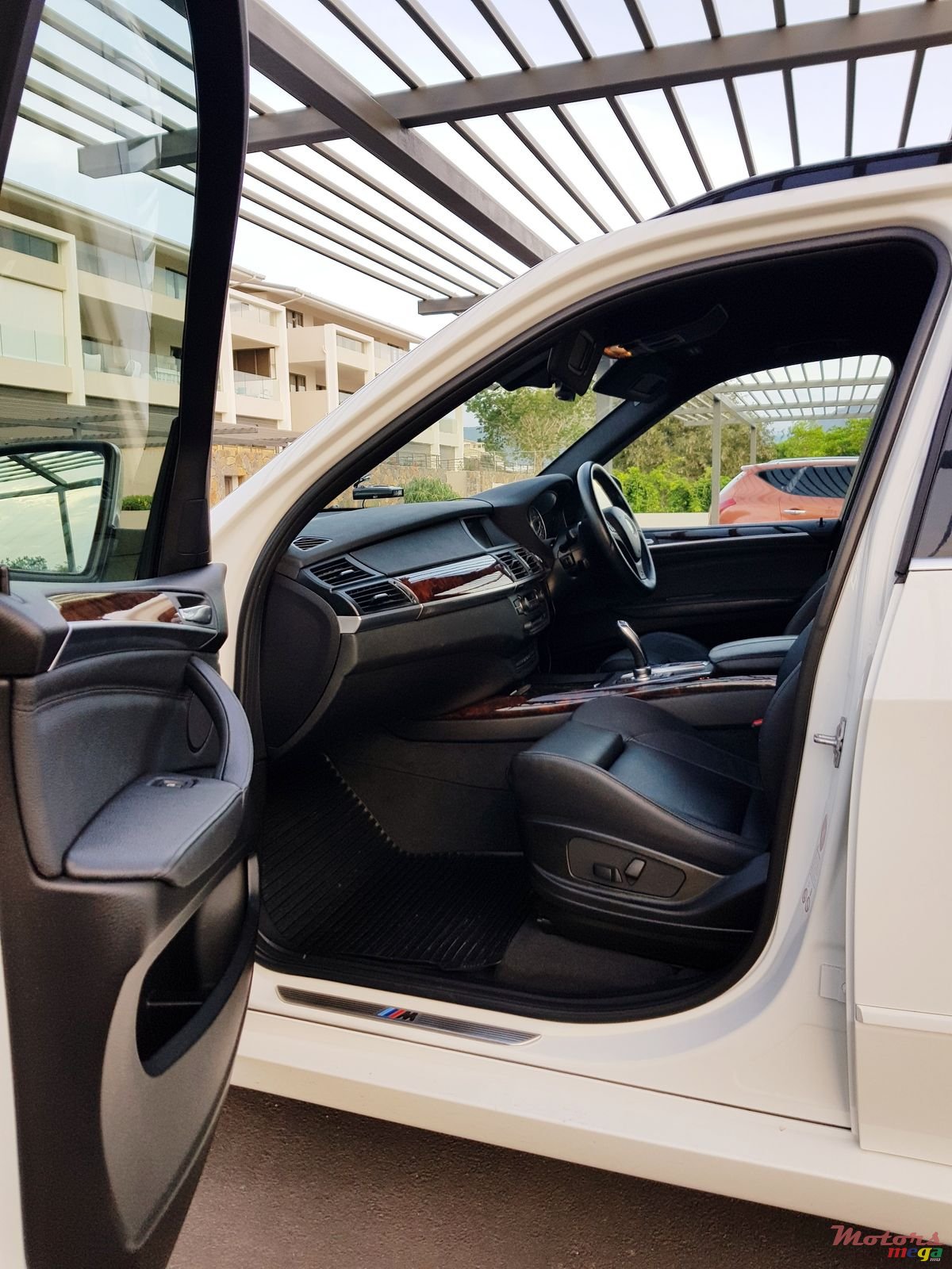 2012' BMW X5 photo #6