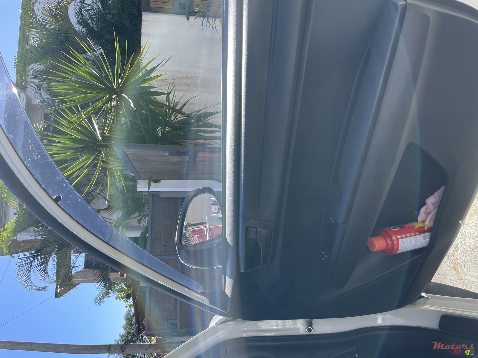 2017' Toyota Corolla Axio photo #4