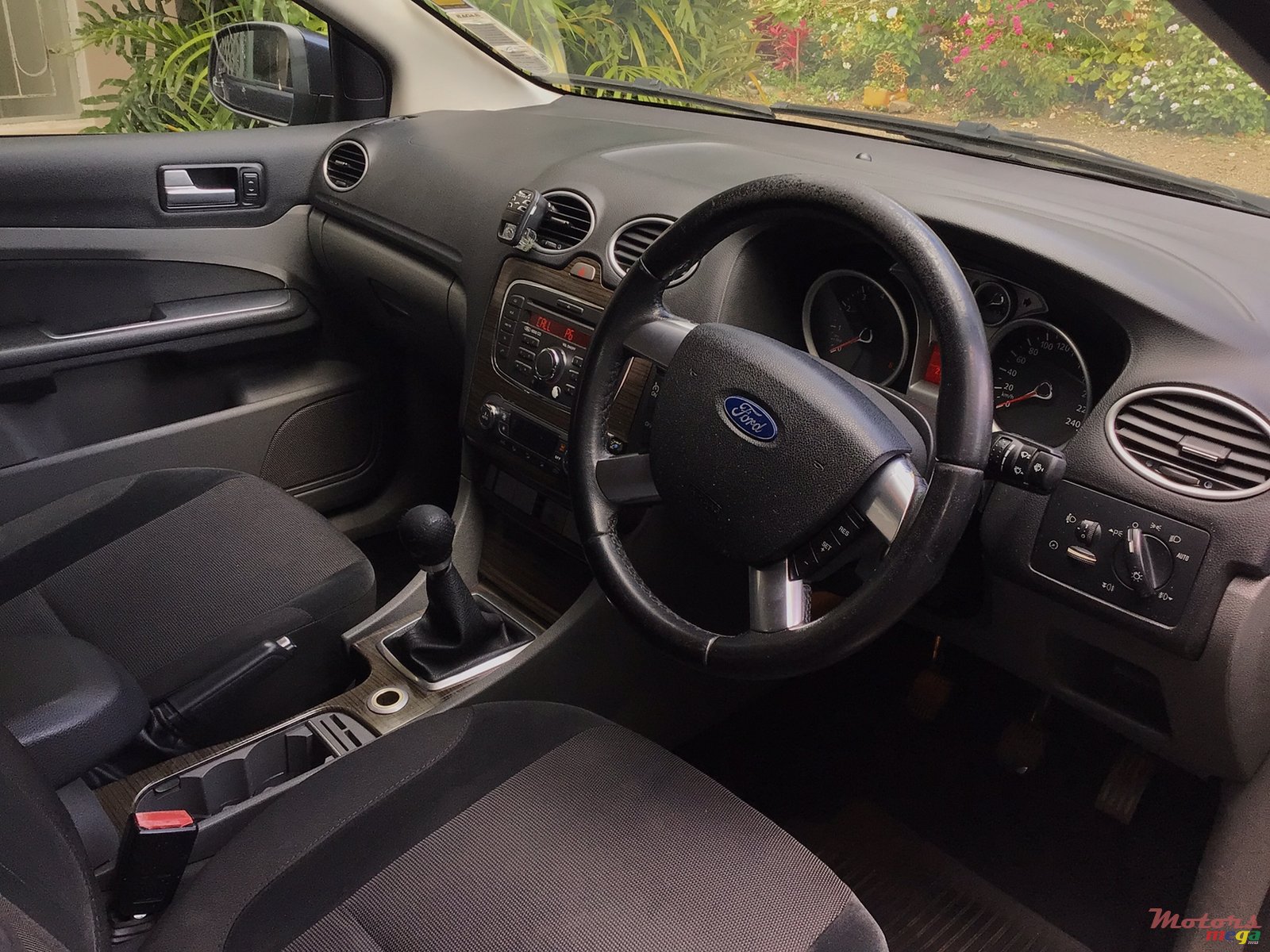 2011' Ford Focus Ghia pack photo #7