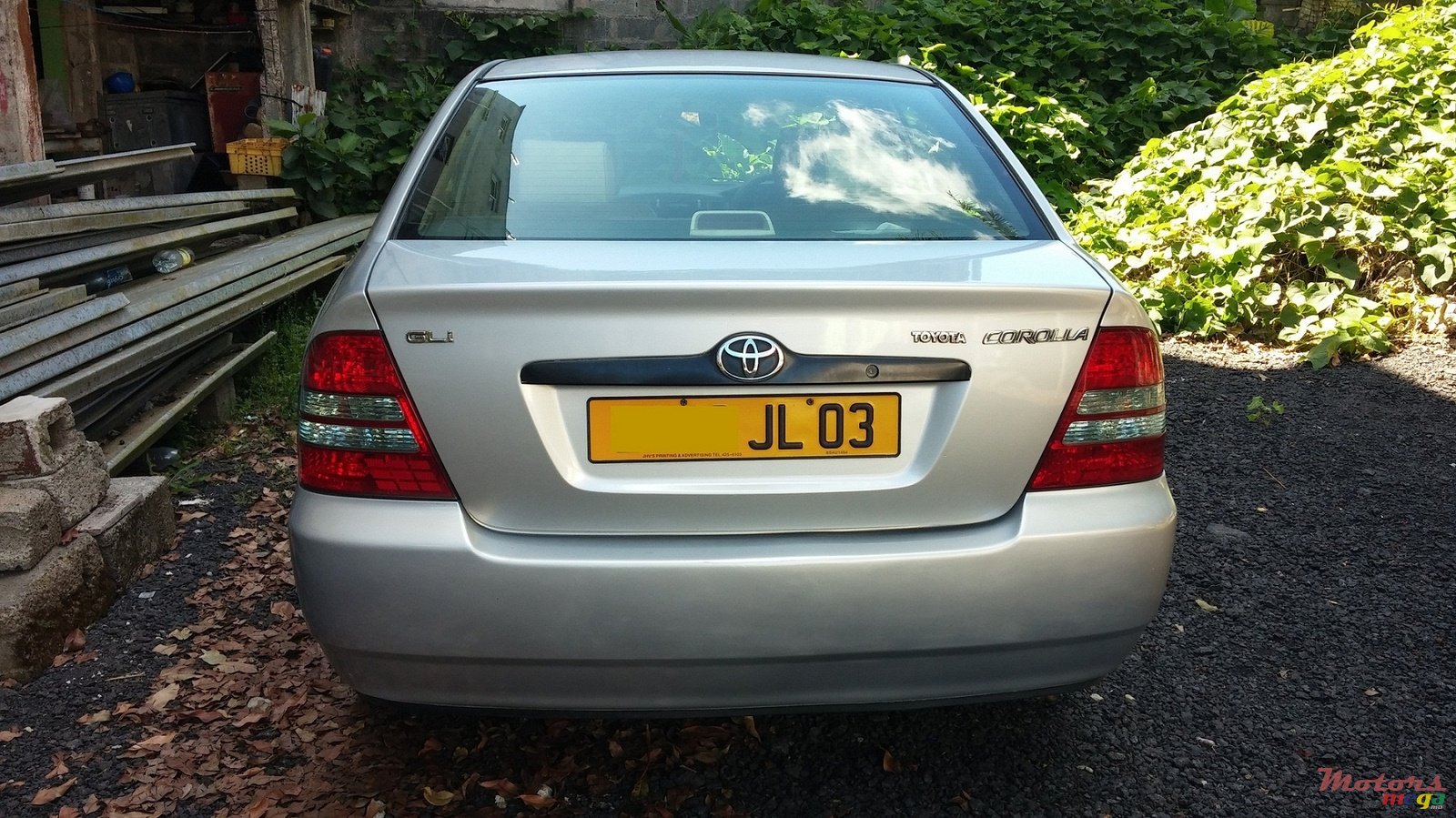 2003' Toyota Corolla GLi photo #2