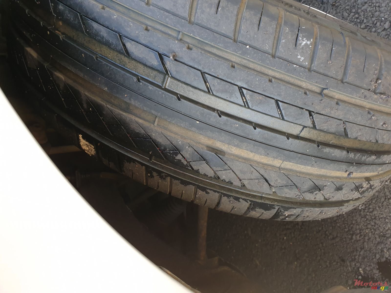 2007' Toyota Axio photo #4