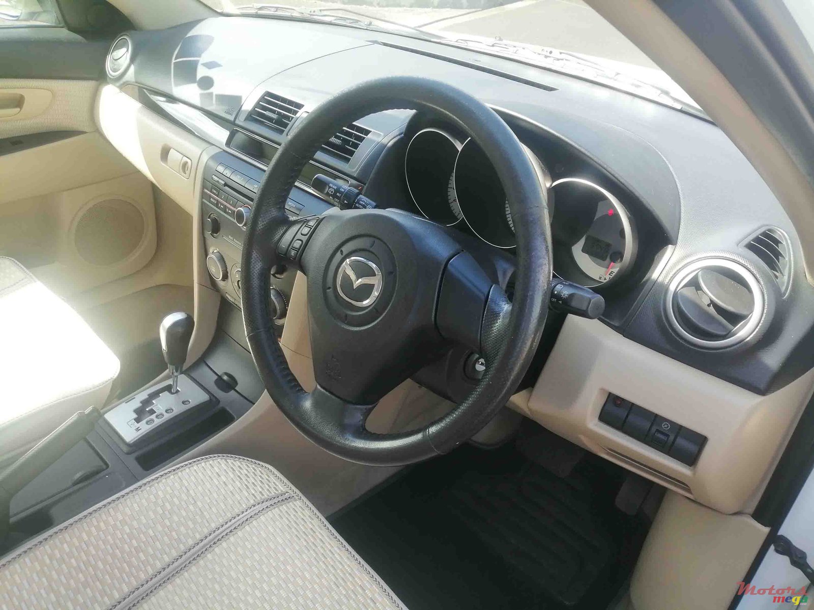 2007' Mazda 3 photo #6