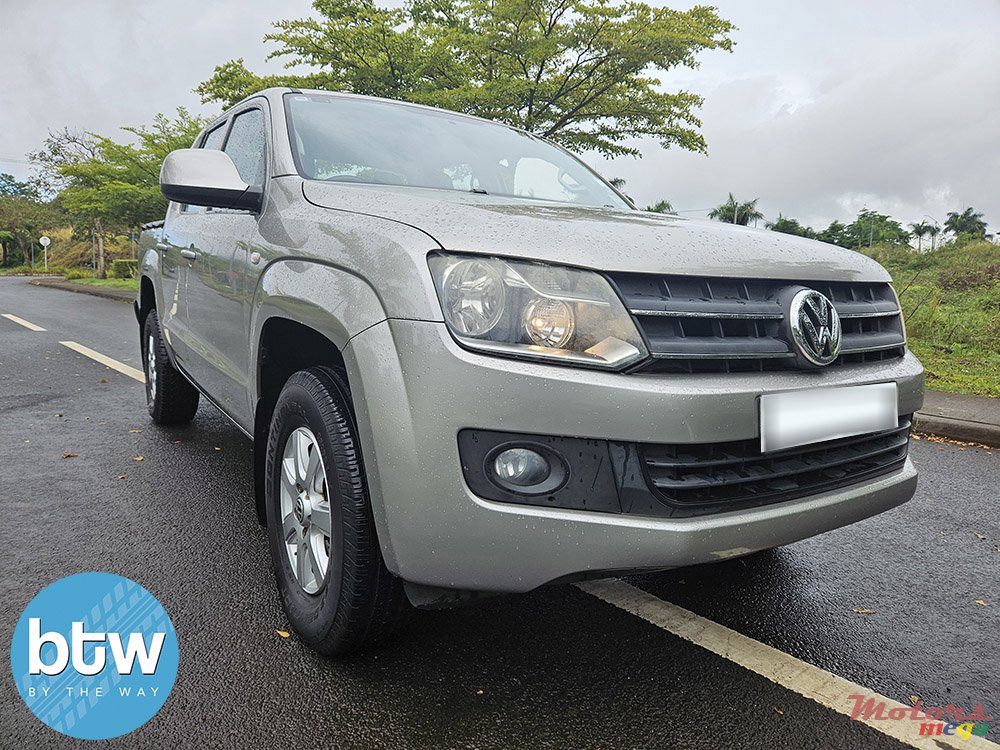 2014' Volkswagen Amarok 4 Motion photo #1