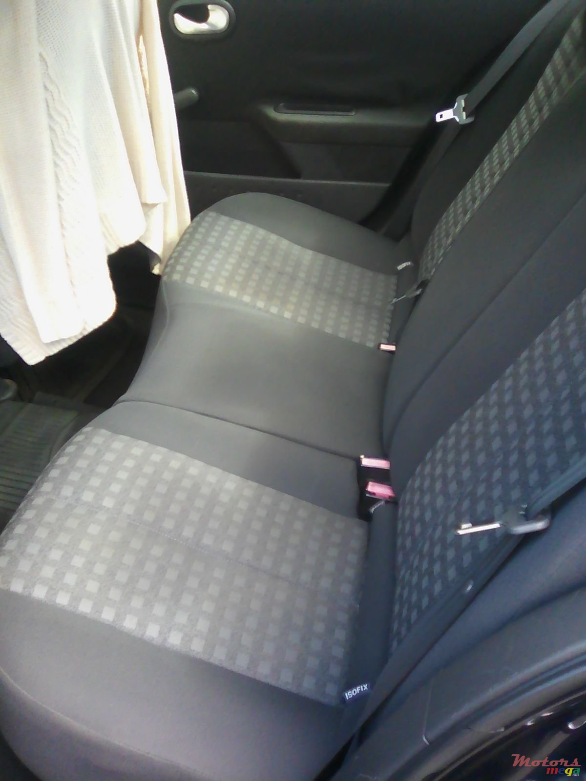 2008' Renault Megane photo #3