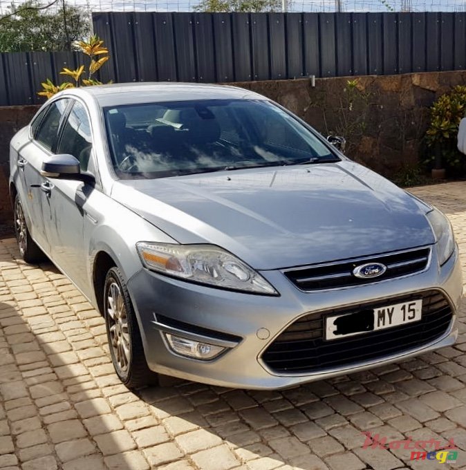 2015' Ford Mondeo photo #2