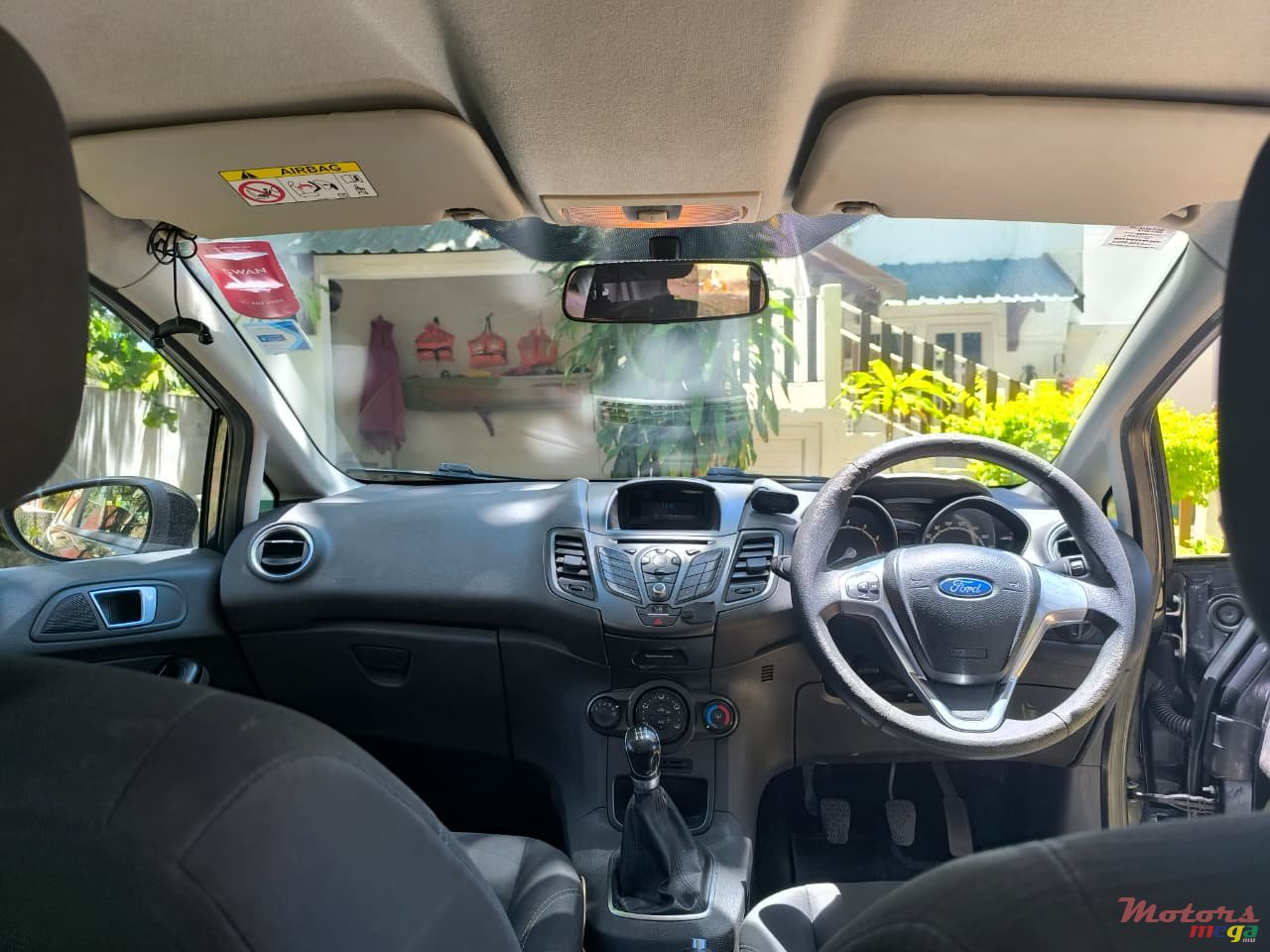 2015' Ford Fiesta photo #6