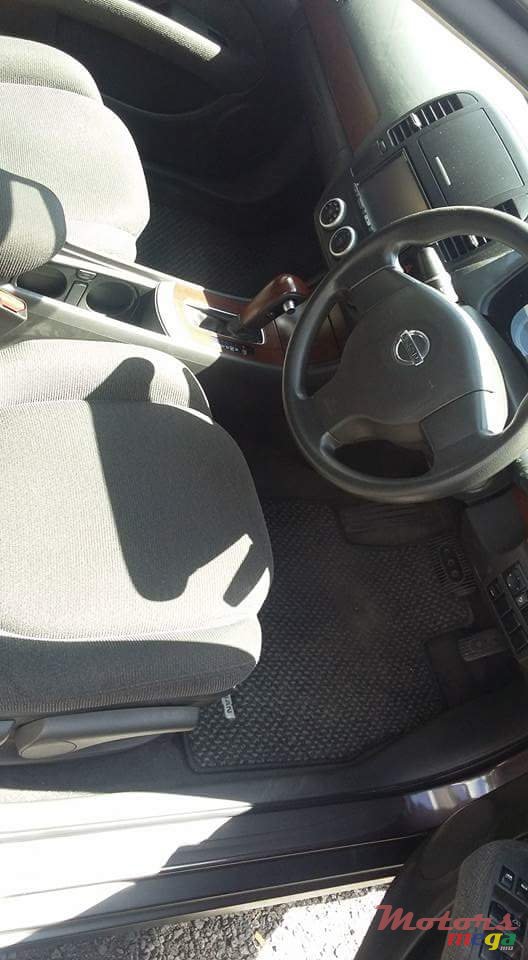 2008' Nissan Bluebird photo #3