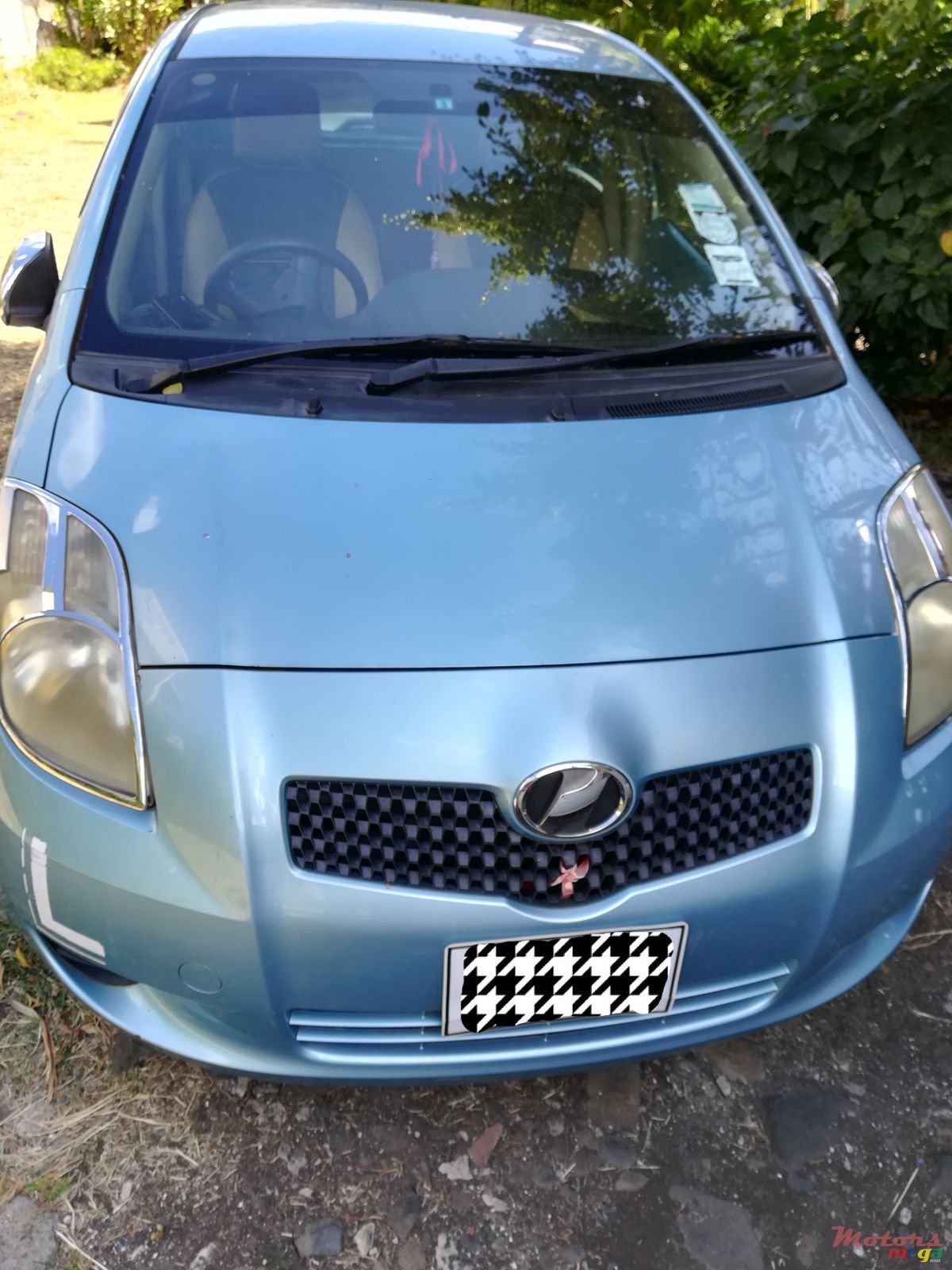 2007' Toyota Vitz photo #3