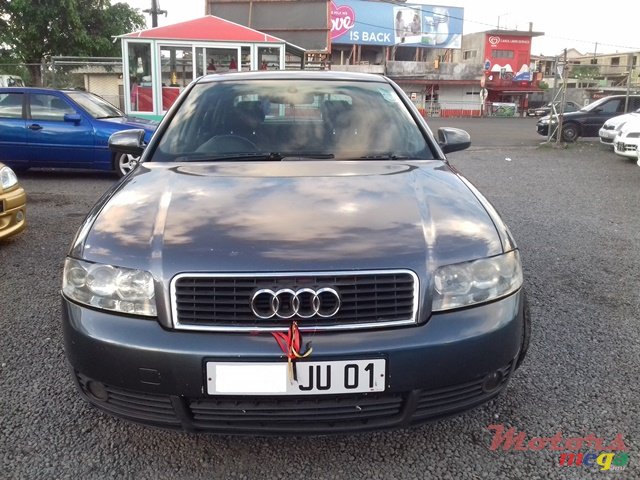 2001' Audi A4 photo #2