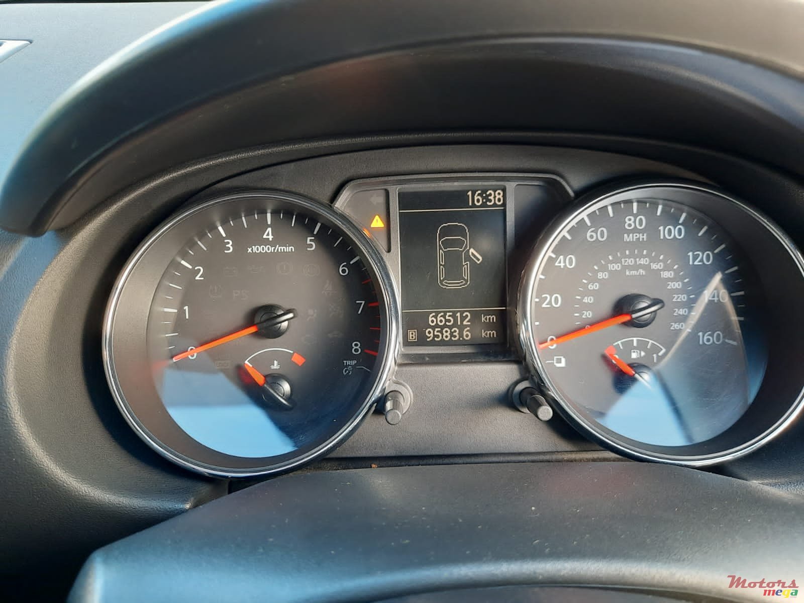 2013' Nissan Qashqai photo #1