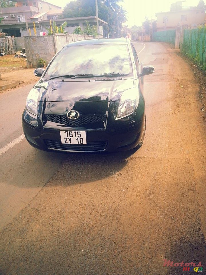 2010' Toyota Vitz photo #1