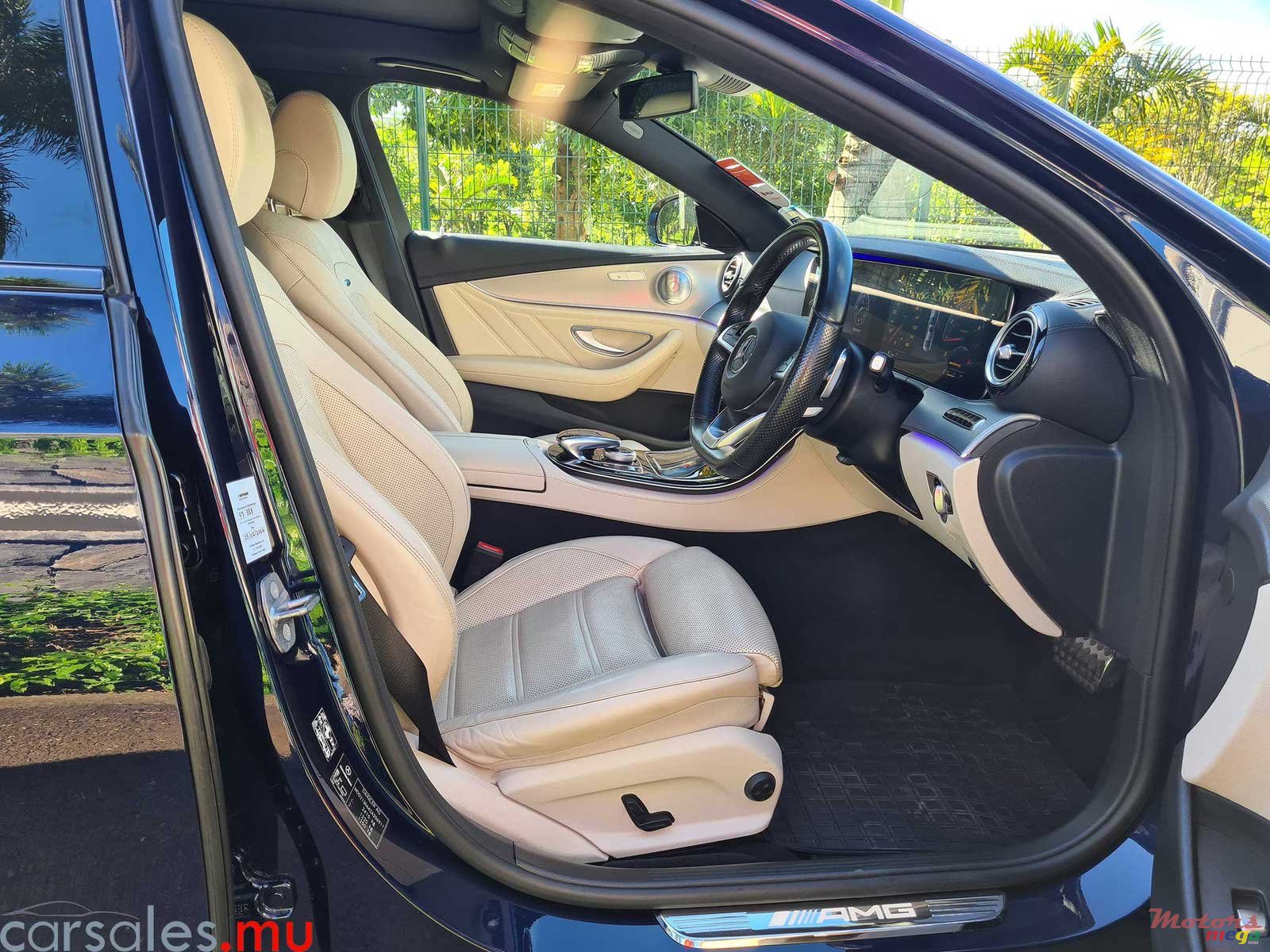 2017' Mercedes-Benz E 43 AMG Bi Turbo 4Matic photo #5