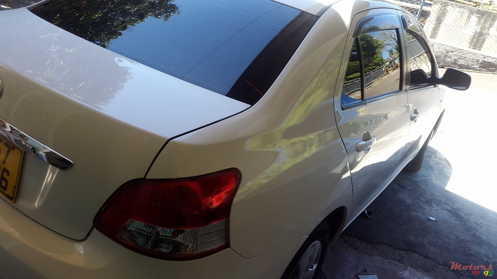 2006' Toyota belta photo #6