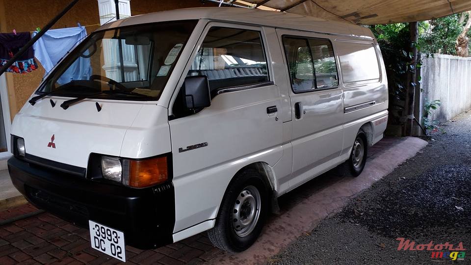 2002' Mitsubishi L300 photo #4