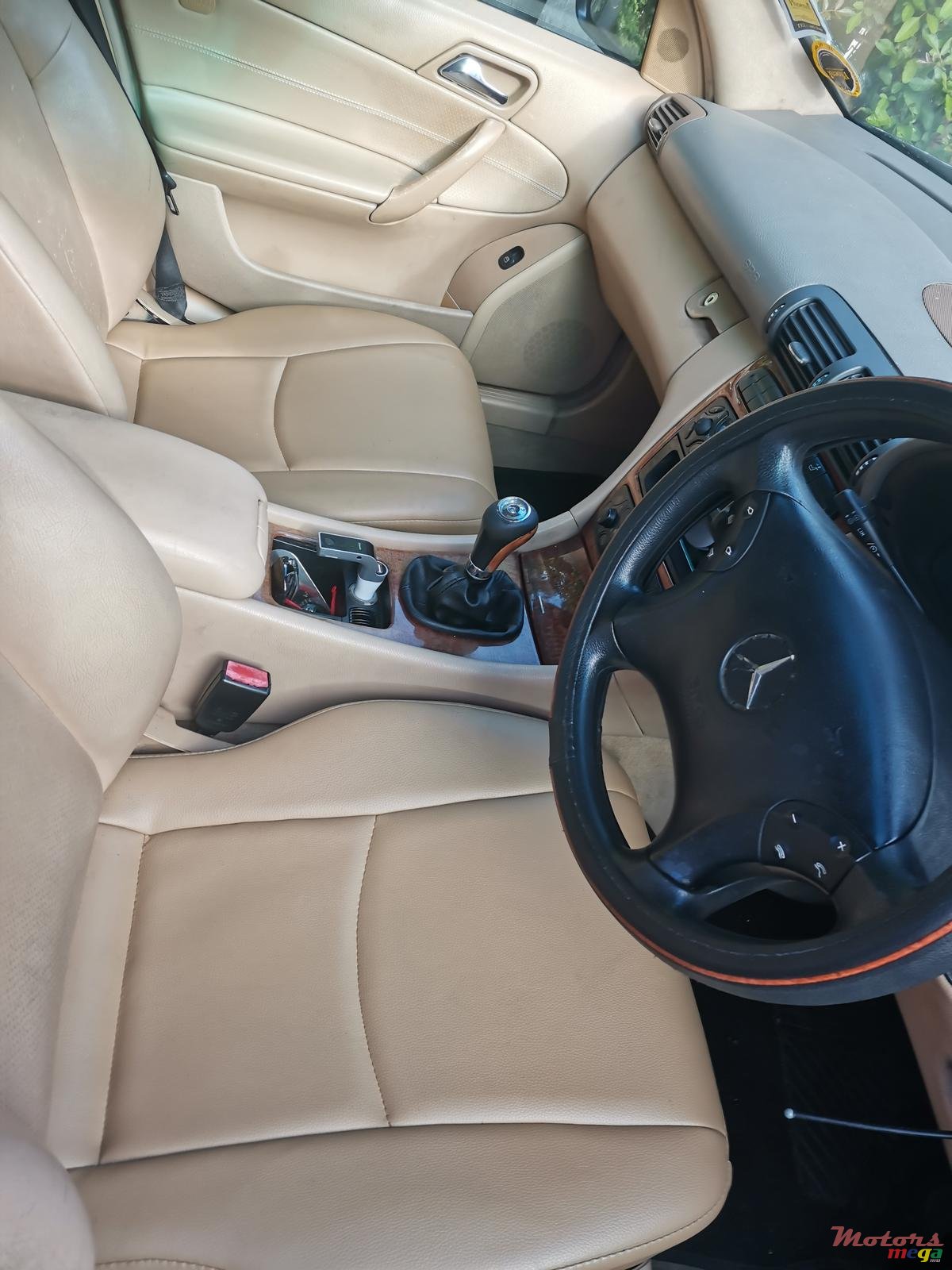 2004' Mercedes-Benz CLA 180 photo #3