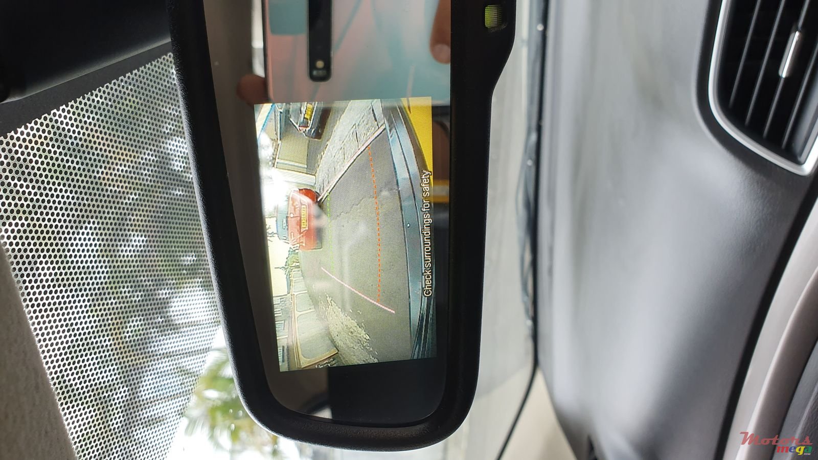 2016' Suzuki Ciaz GLX photo #7