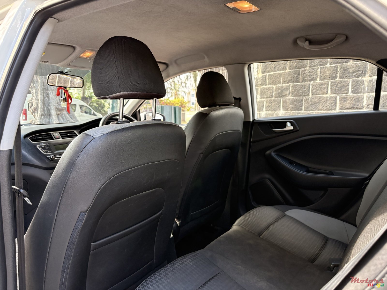 2019' Hyundai i20 photo #4