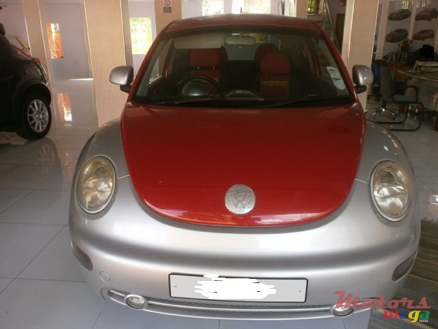2000' Volkswagen Beetle photo #1
