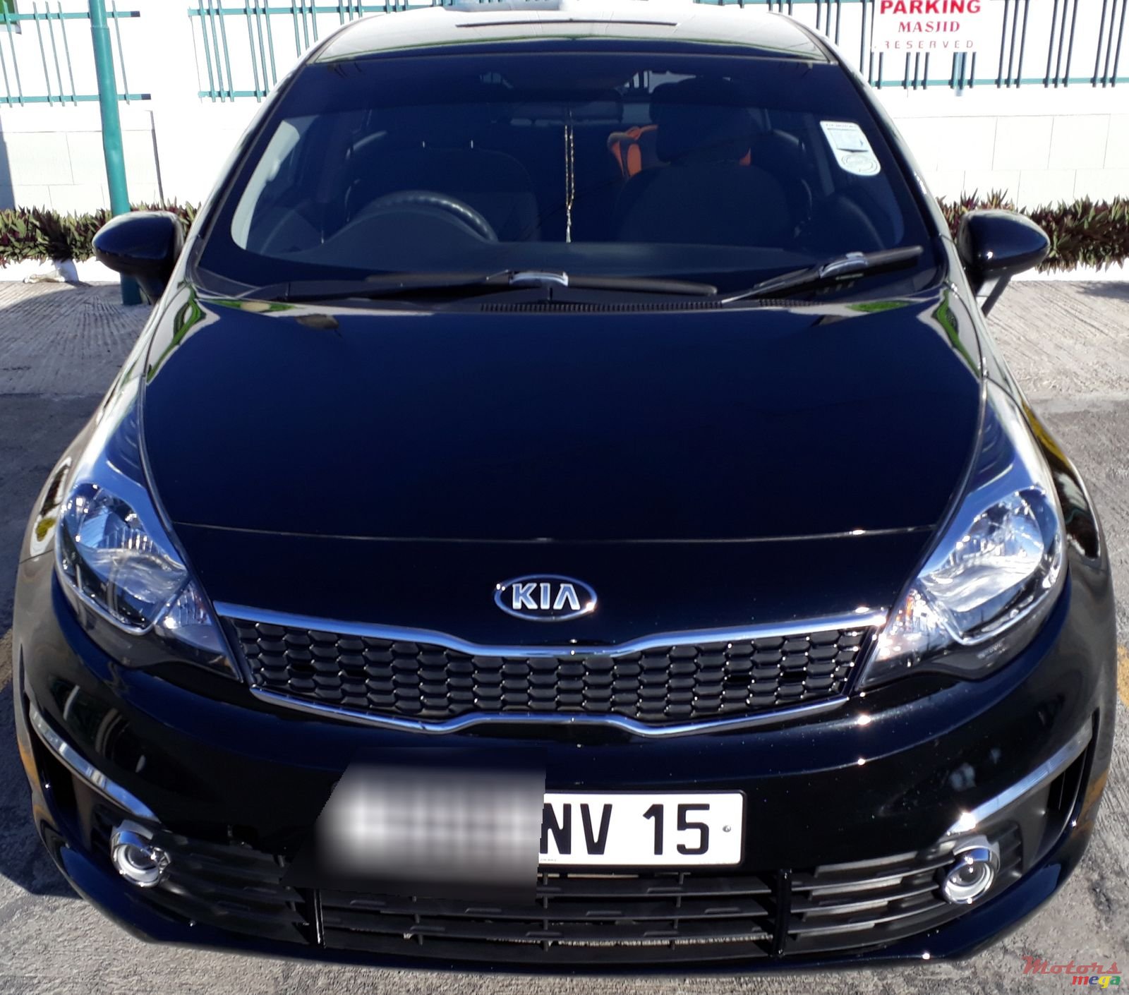 2015' Kia Rio photo #1