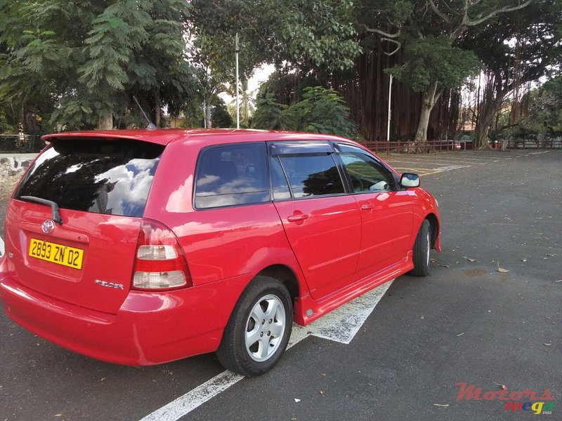 2002' Toyota Corolla Fielder photo #1