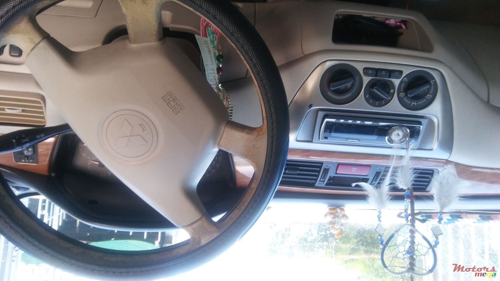 2003' Mitsubishi Lancer photo #3