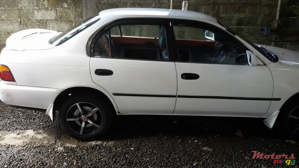 1992' Toyota Corolla EE101 photo #2