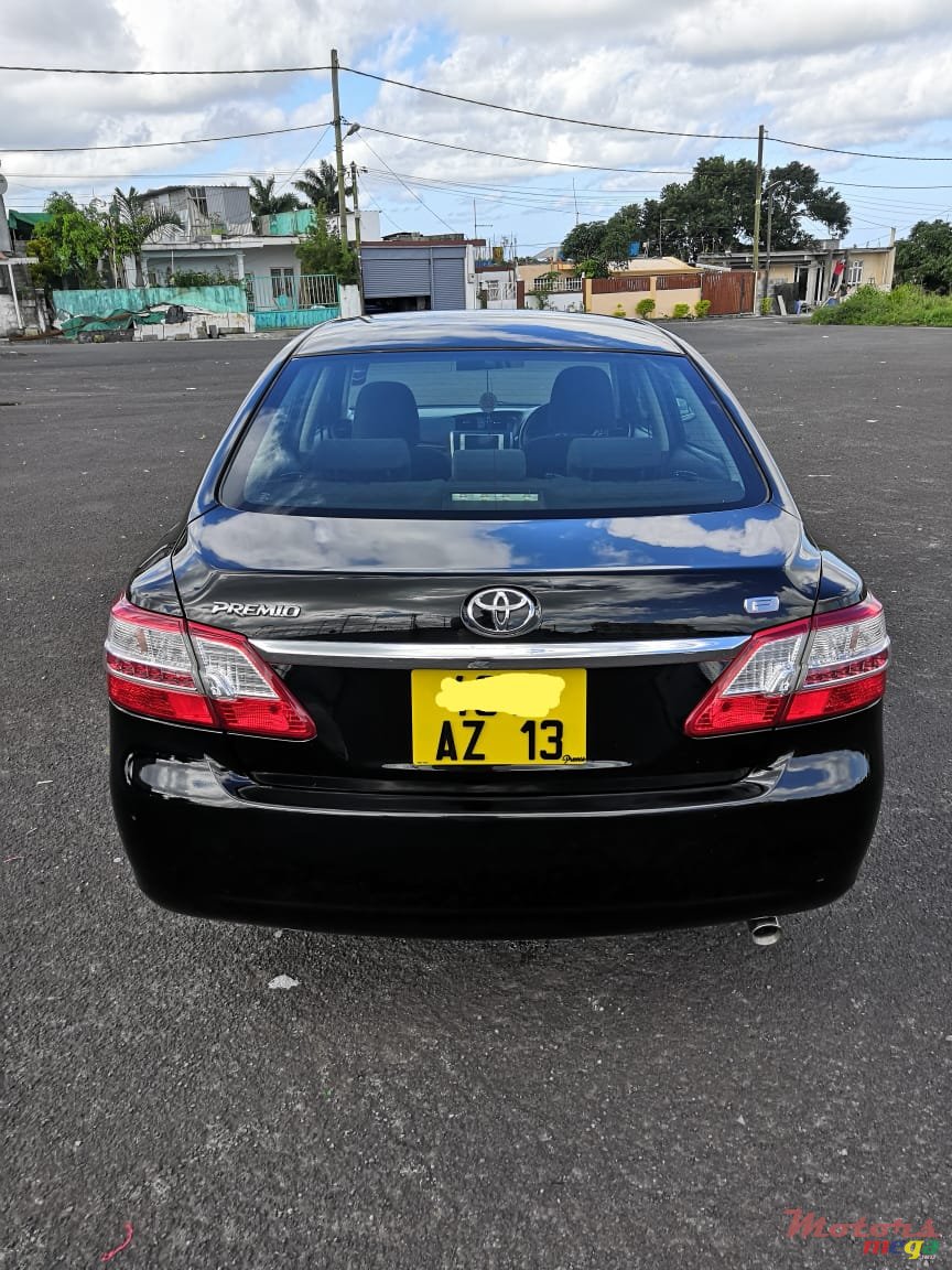 2013' Toyota Premio 1500cc photo #2