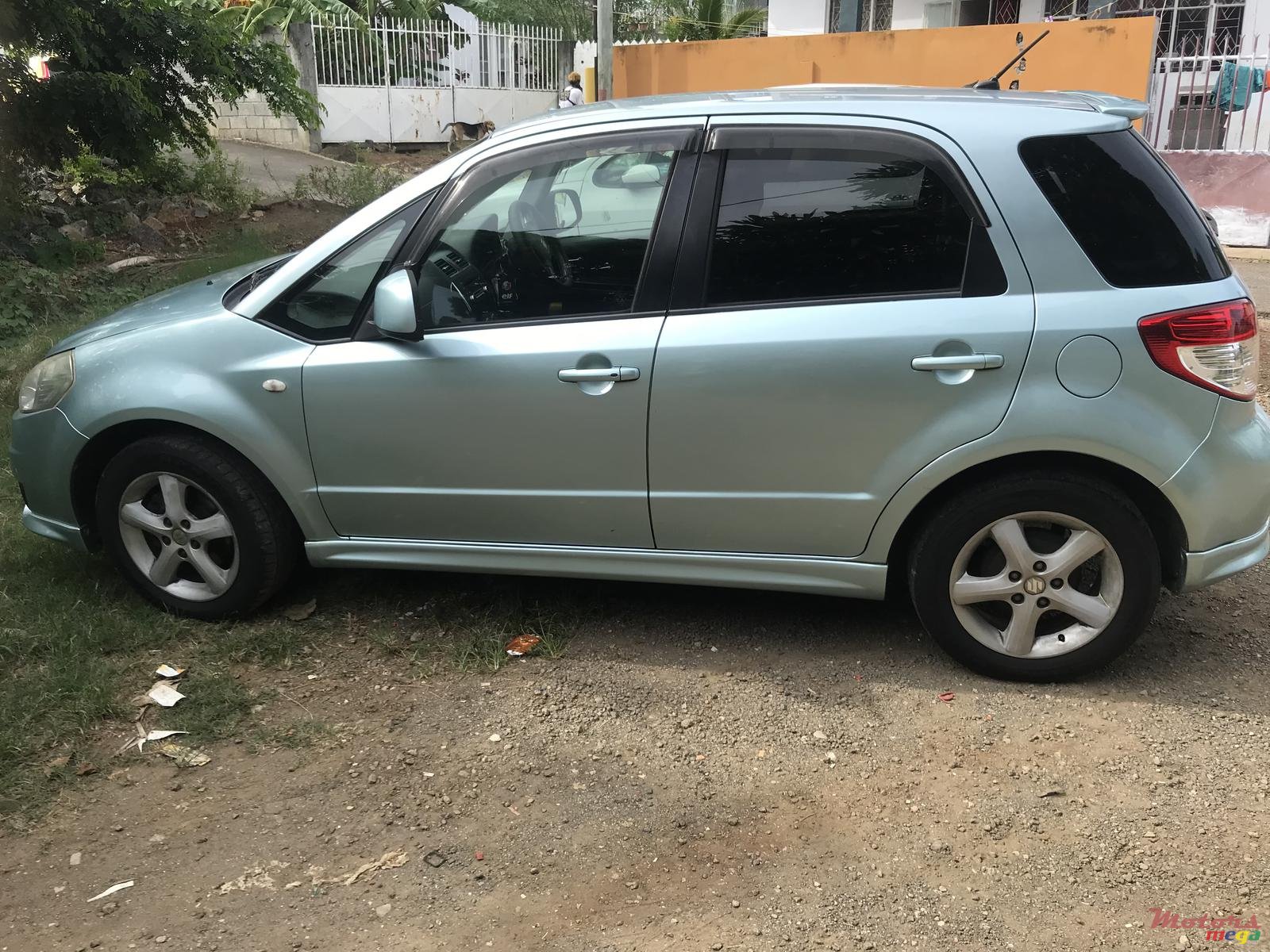 2008' Suzuki SX4 Hatchback photo #2