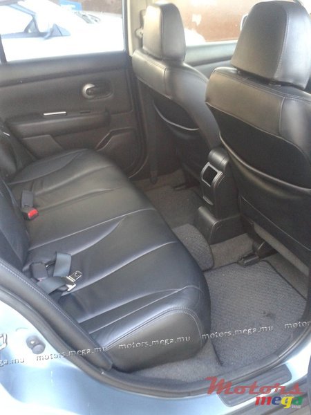 2005' Nissan Tiida photo #7